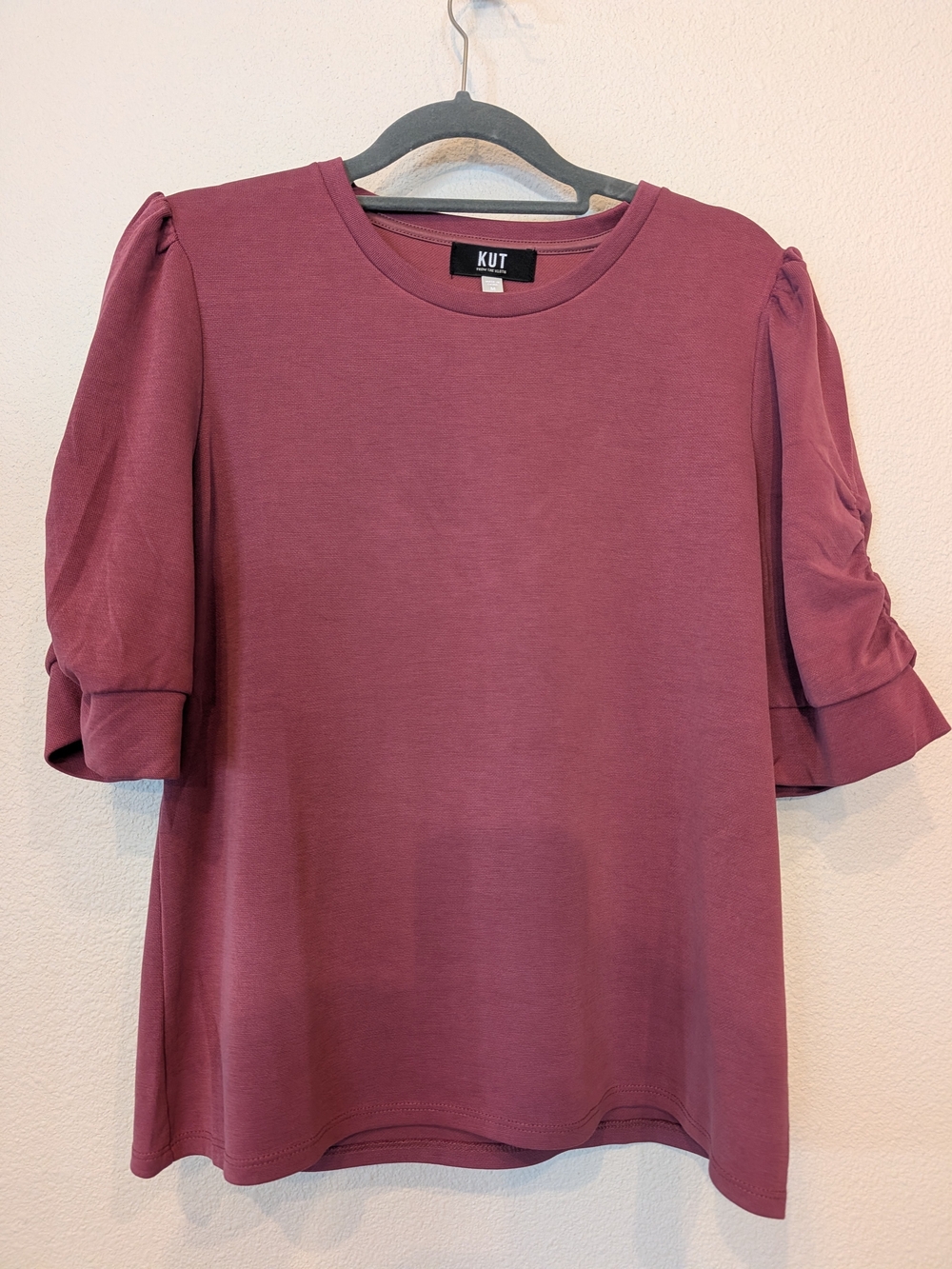 KUT from the Kloth Heavyweight Modal Ruched Puff Sleeve Top Dusty Berry - Size M